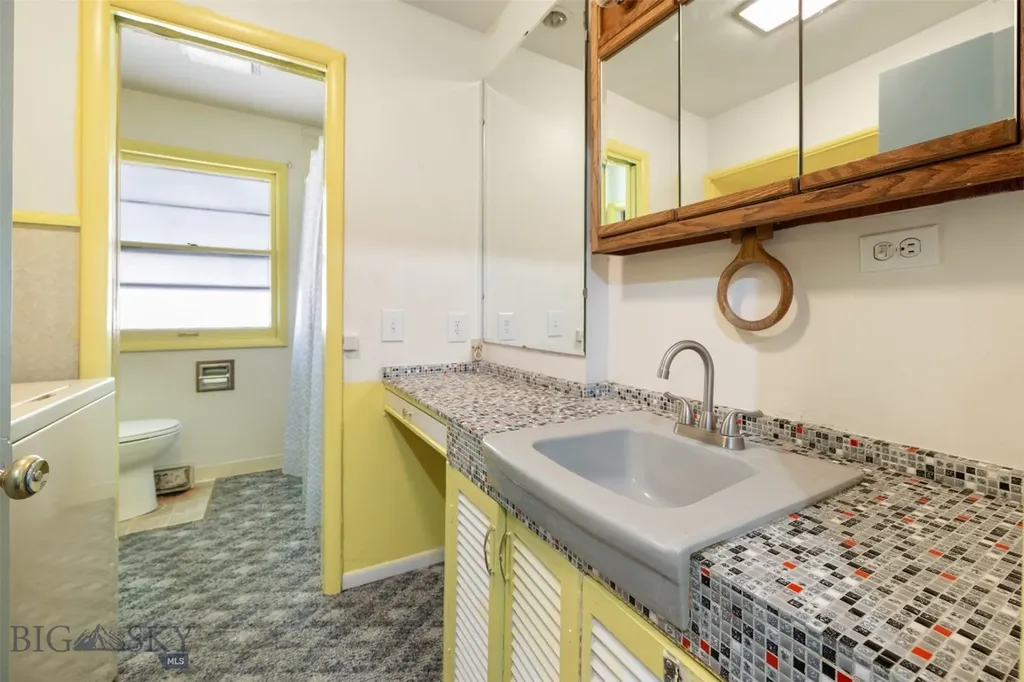 709 Oregon Street Deer Lodge MT 59722