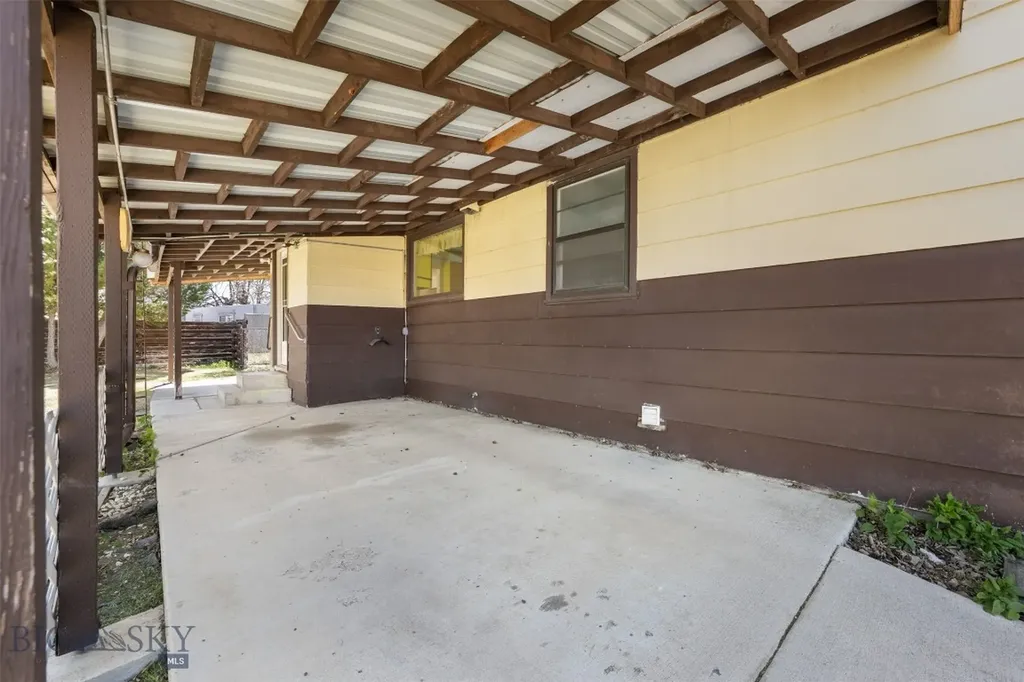 709 Oregon Street Deer Lodge MT 59722