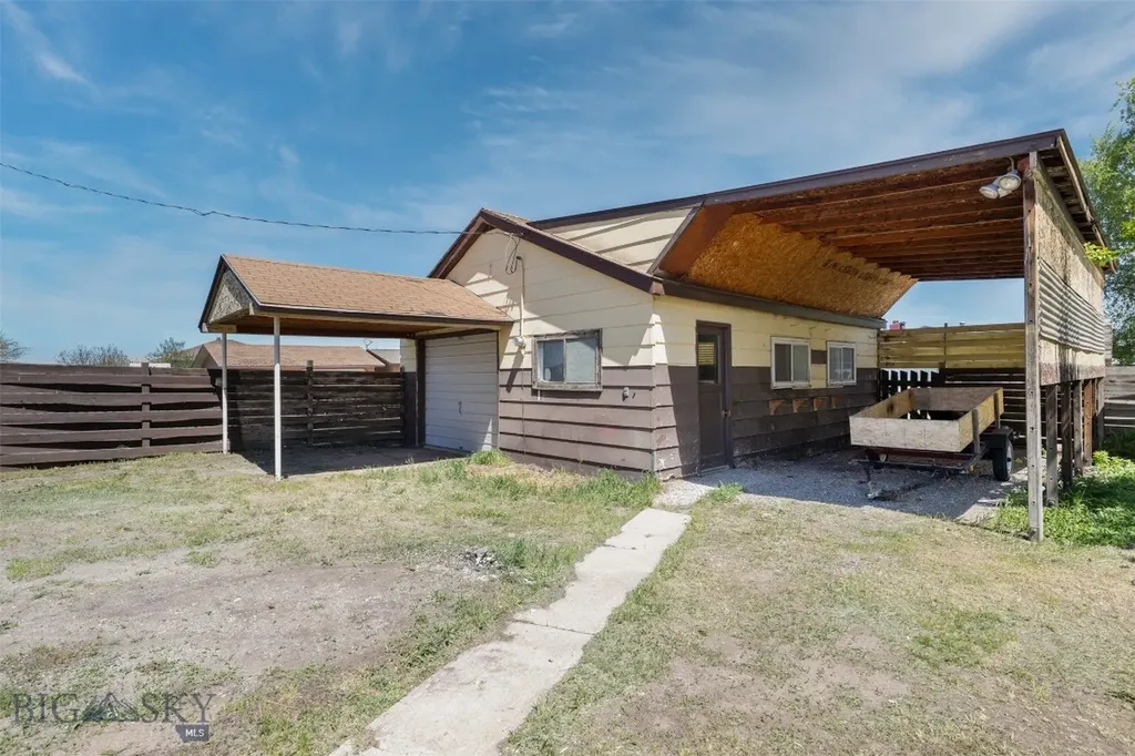 709 Oregon Street Deer Lodge MT 59722