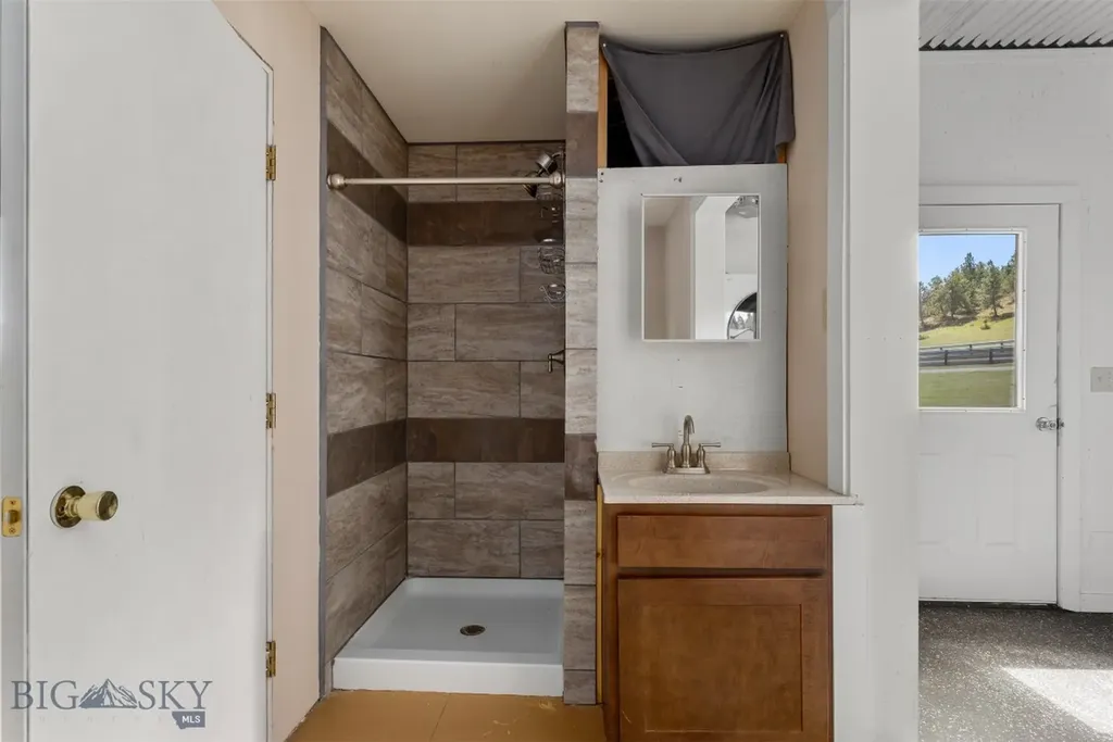 8056 Molt Road Billings MT 59106