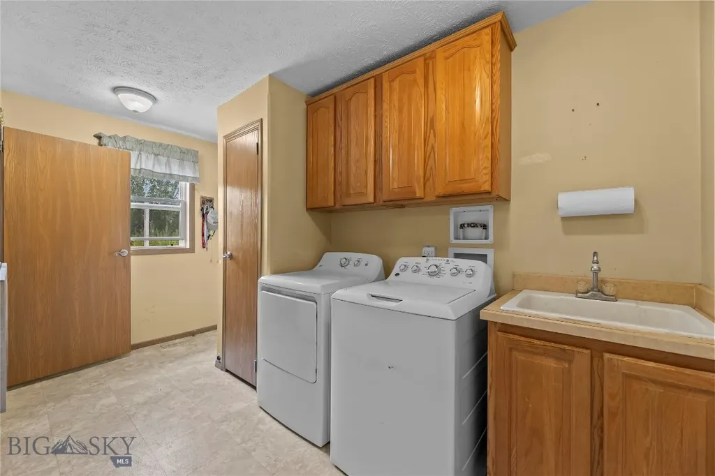 146 Canyon View Livingston MT 59047