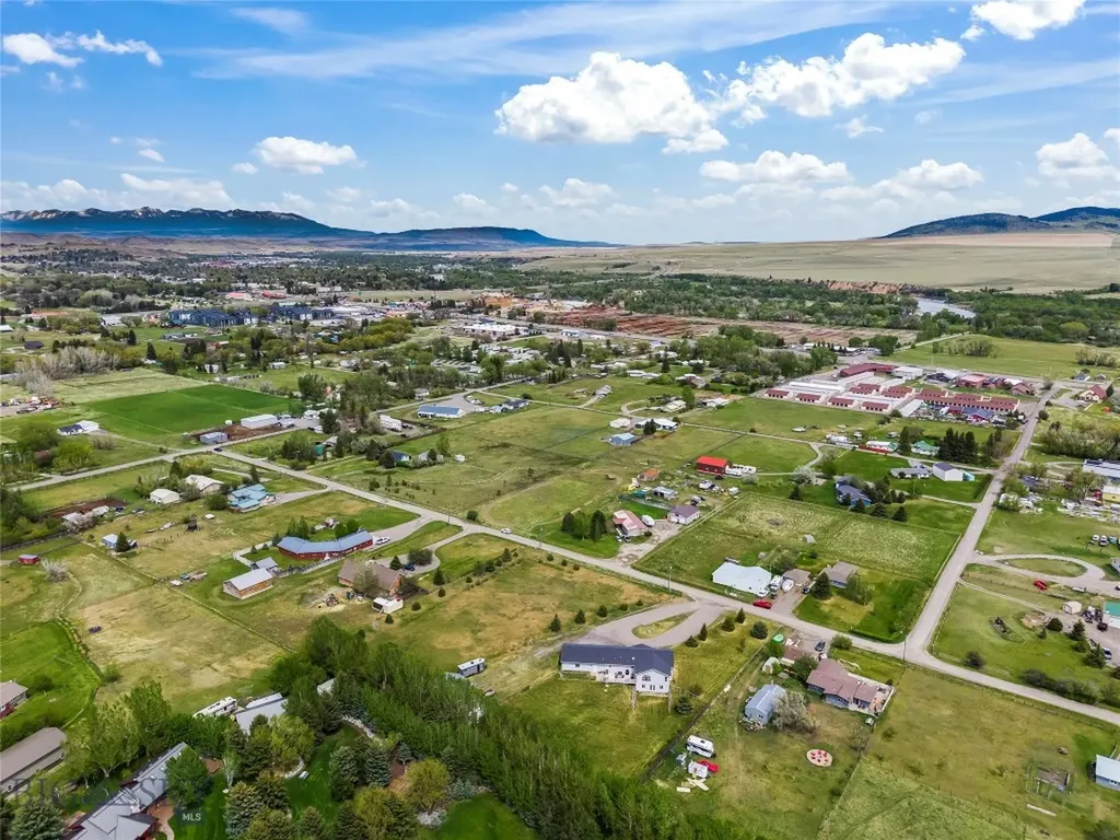 146 Canyon View Livingston MT 59047