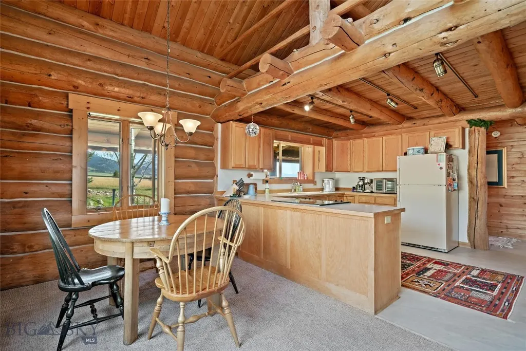 10 Rocky Hollow Trail Livingston MT 59047