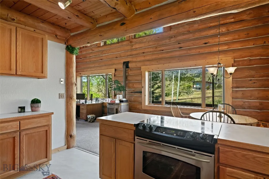 10 Rocky Hollow Trail Livingston MT 59047