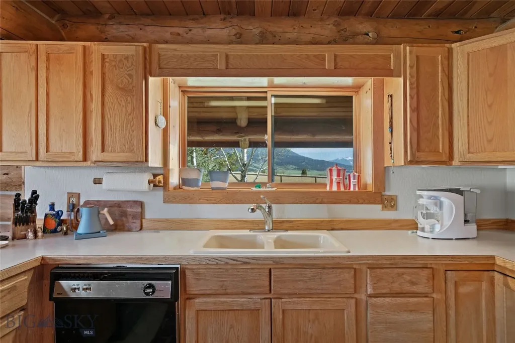 10 Rocky Hollow Trail Livingston MT 59047
