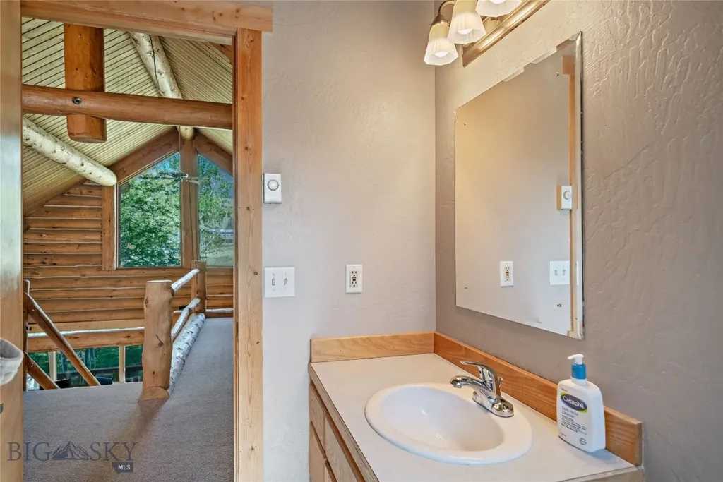 10 Rocky Hollow Trail Livingston MT 59047