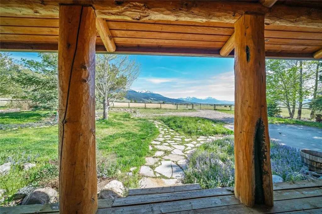 10 Rocky Hollow Trail Livingston MT 59047