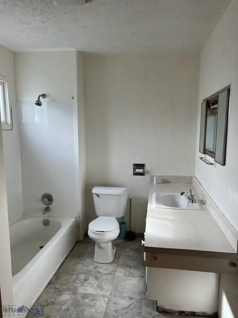 1125 Iowa Avenue Butte MT 59701