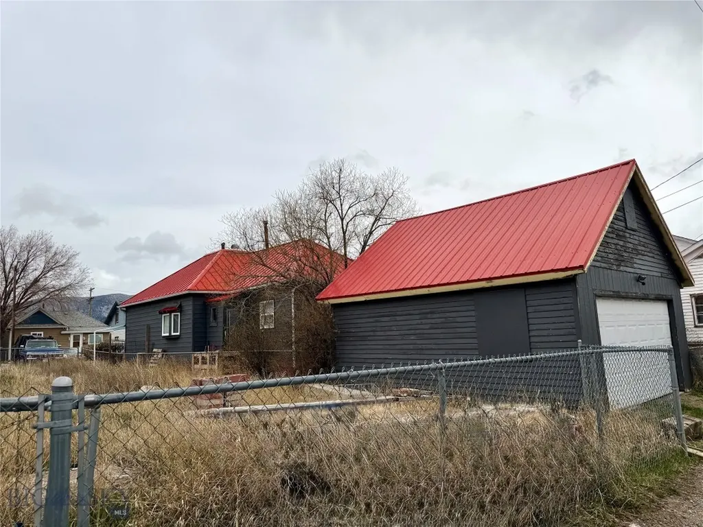 1125 Iowa Avenue Butte MT 59701
