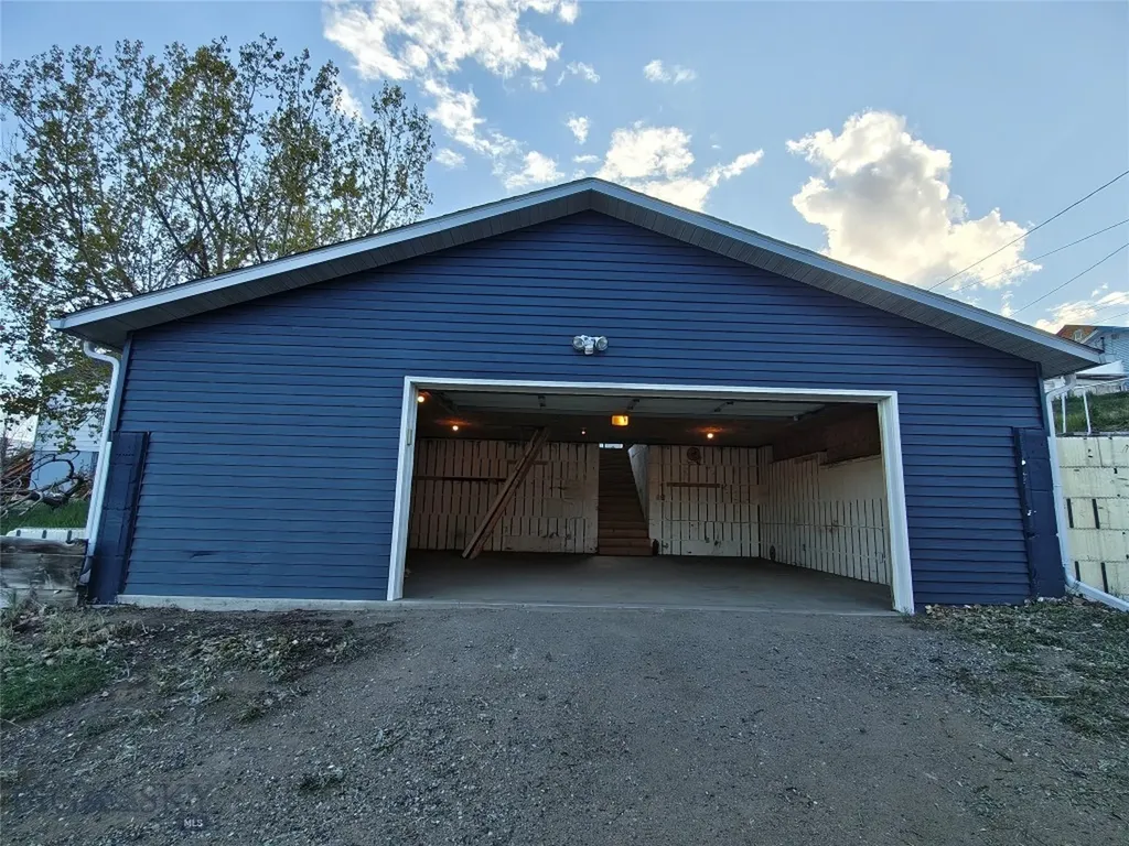 514 S Jackson Butte MT 59701