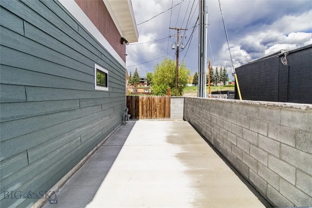 271 W Gold Street Butte MT 59701