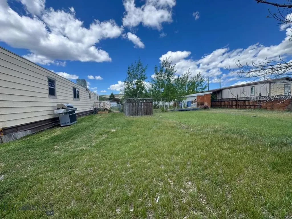 407 & 409 N Washington Street Boulder MT 59632