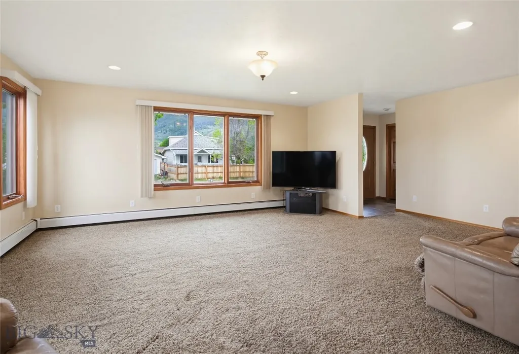 3401 Hancock Butte MT 59701