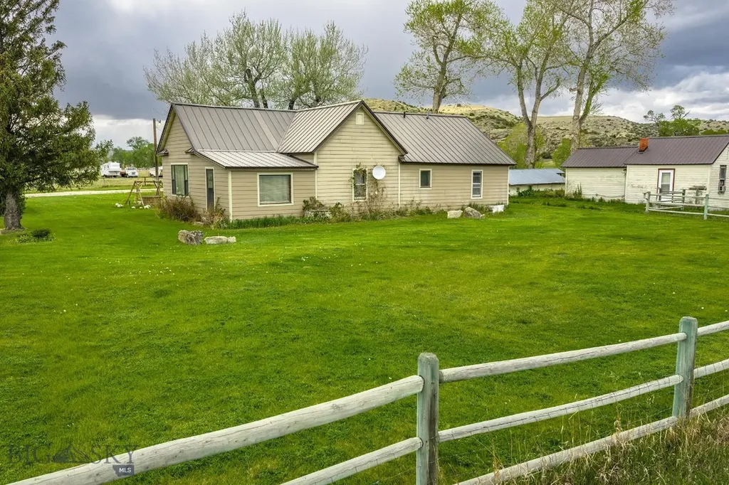 45 Pheasant Lane Columbus MT 59019