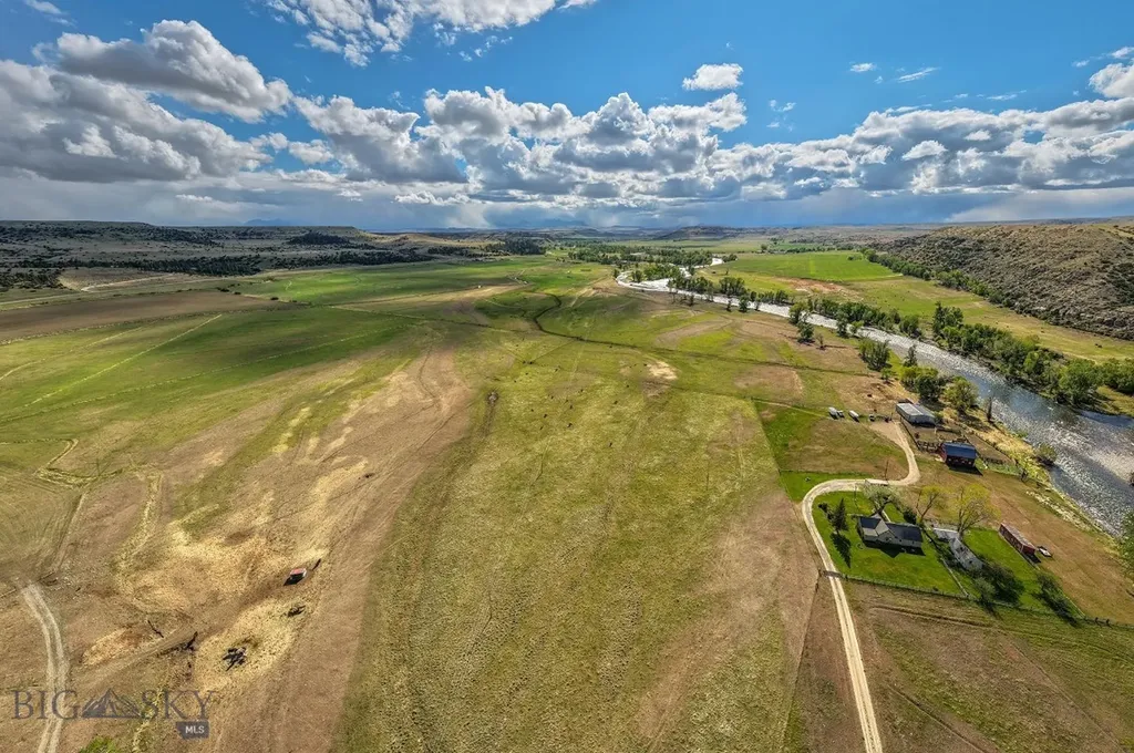 45 Pheasant Lane Columbus MT 59019