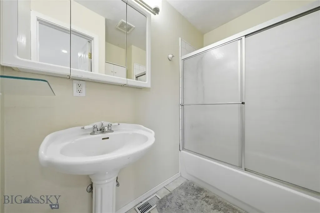 86 Horseshoe Trail Whitehall MT 59759