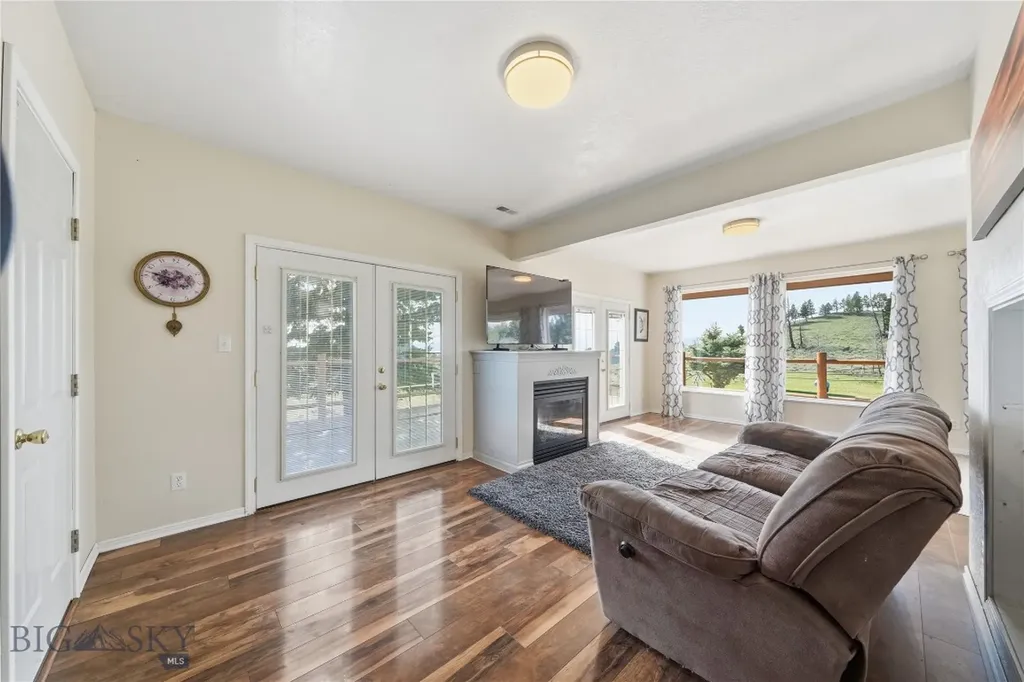 86 Horseshoe Trail Whitehall MT 59759