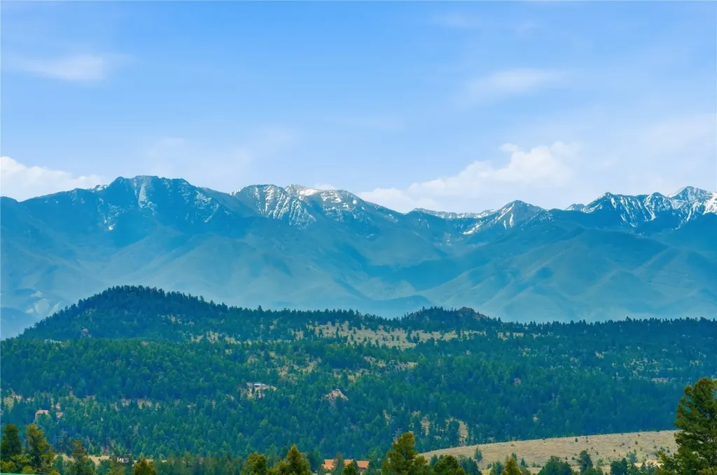 86 Horseshoe Trail Whitehall MT 59759