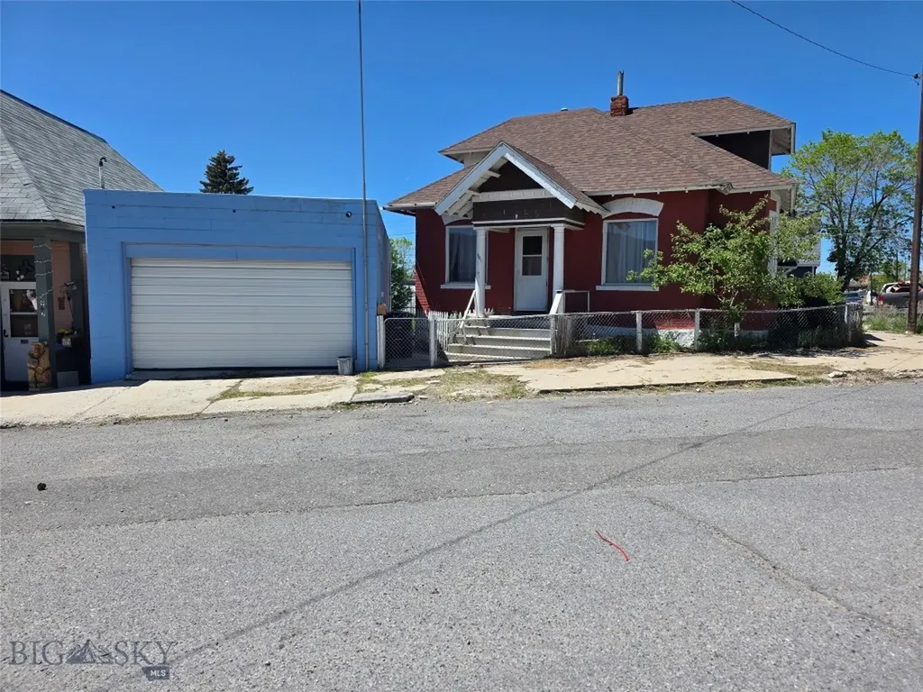 901 Delaware Butte MT 59701