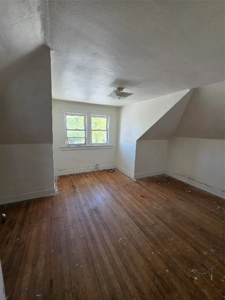 901 Delaware Butte MT 59701