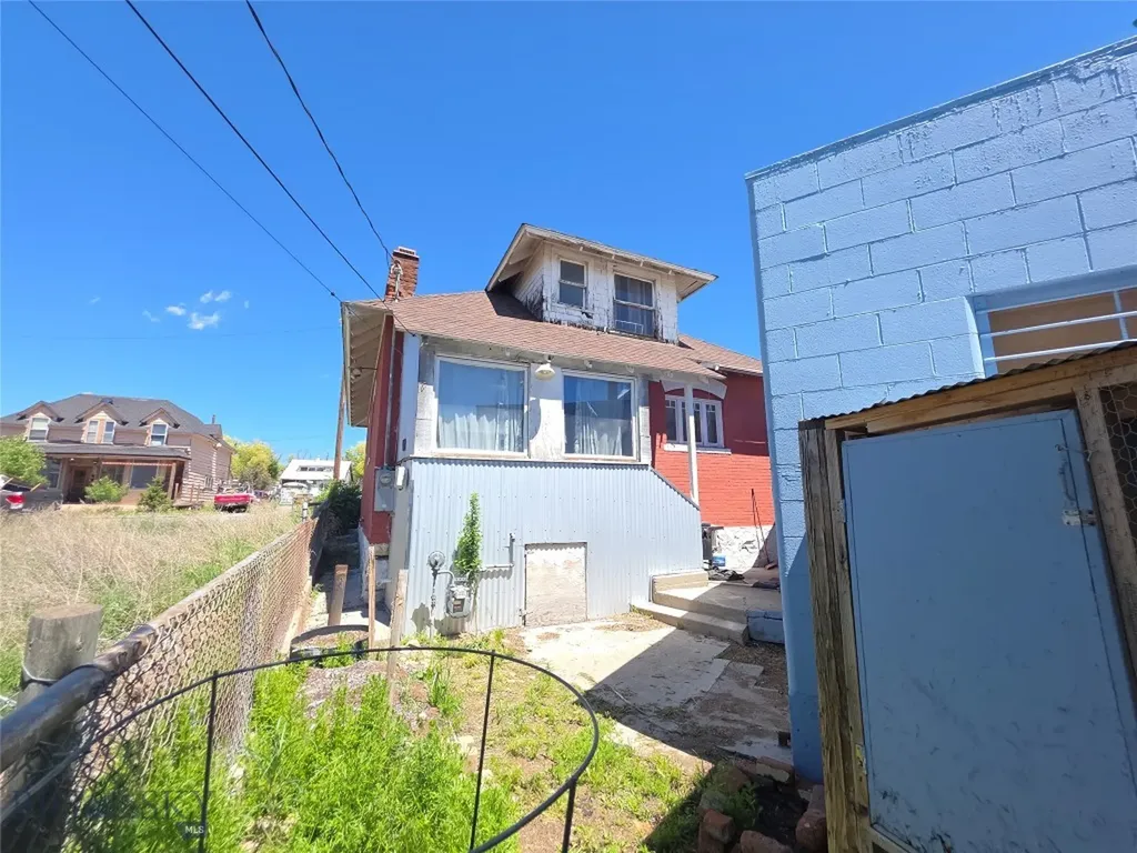 901 Delaware Butte MT 59701