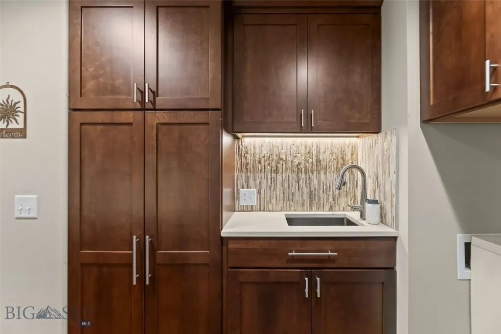 153 Pathfinder Trail Bozeman MT 59718