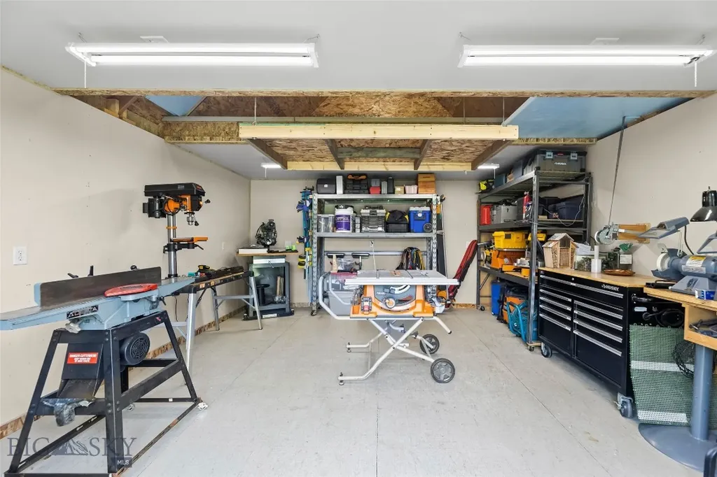 153 Pathfinder Trail Bozeman MT 59718