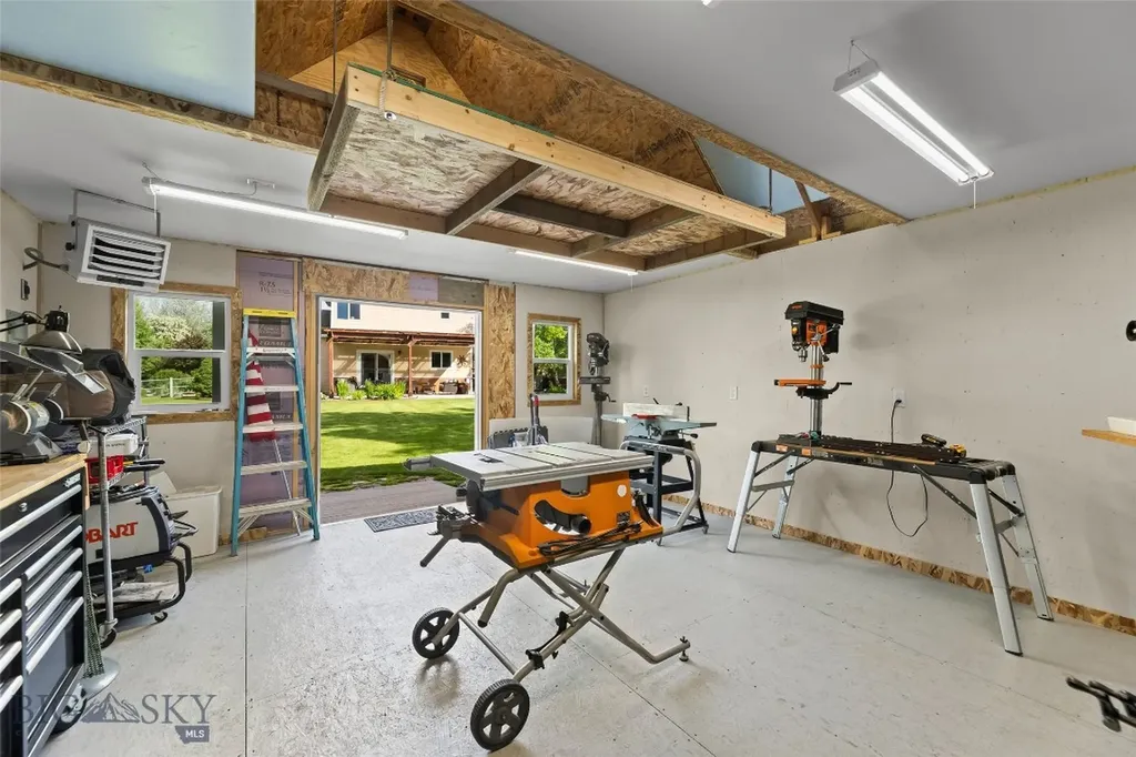 153 Pathfinder Trail Bozeman MT 59718