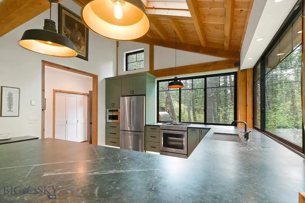 9440 Saddle Mountain Road Bozeman MT 59715