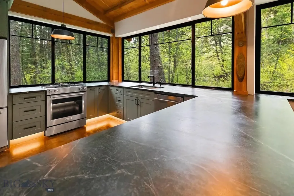 9440 Saddle Mountain Road Bozeman MT 59715