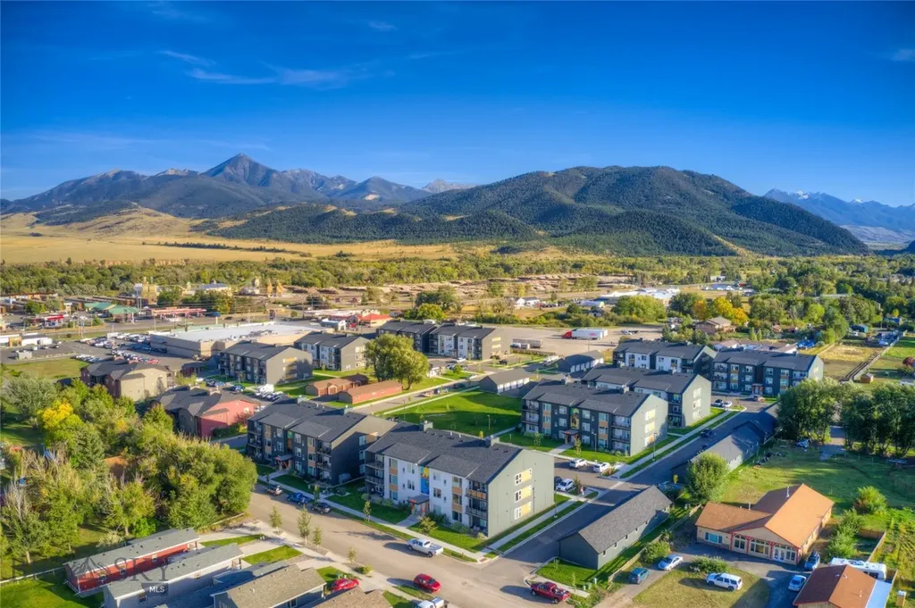 2222A Willow Drive Livingston MT 59047