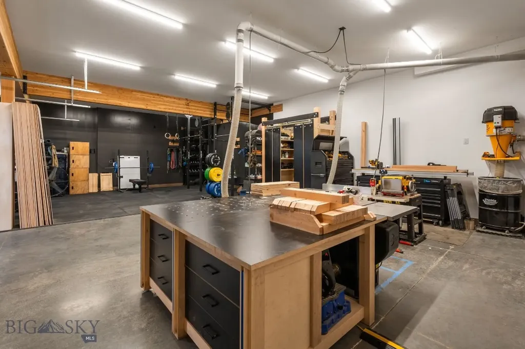 1580 Evan Reese Creek Road Belgrade MT 59714