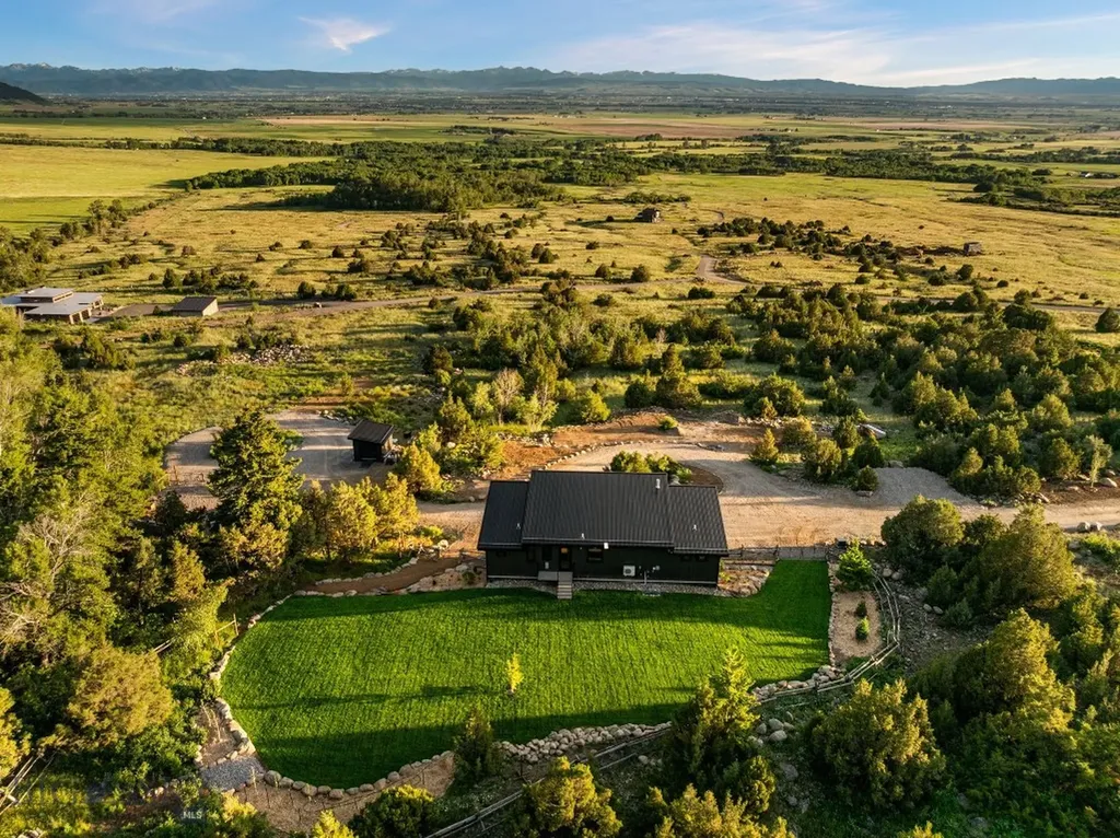 1580 Evan Reese Creek Road Belgrade MT 59714