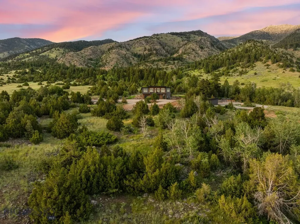 1580 Evan Reese Creek Road Belgrade MT 59714