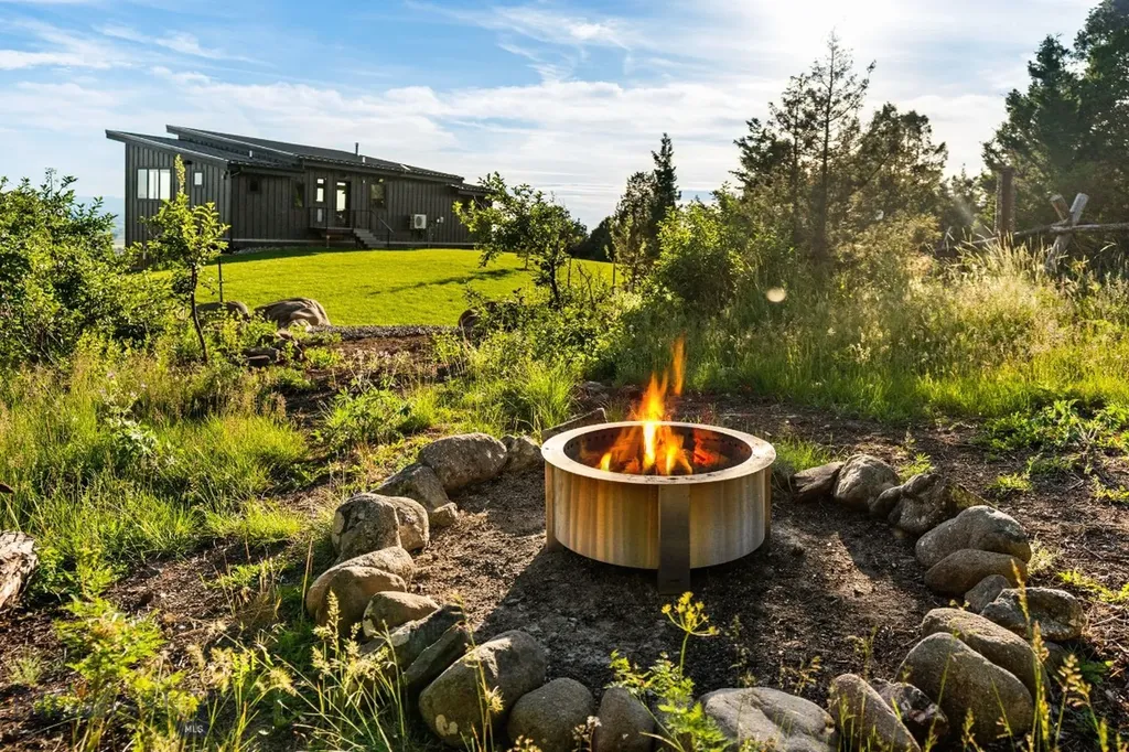 1580 Evan Reese Creek Road Belgrade MT 59714