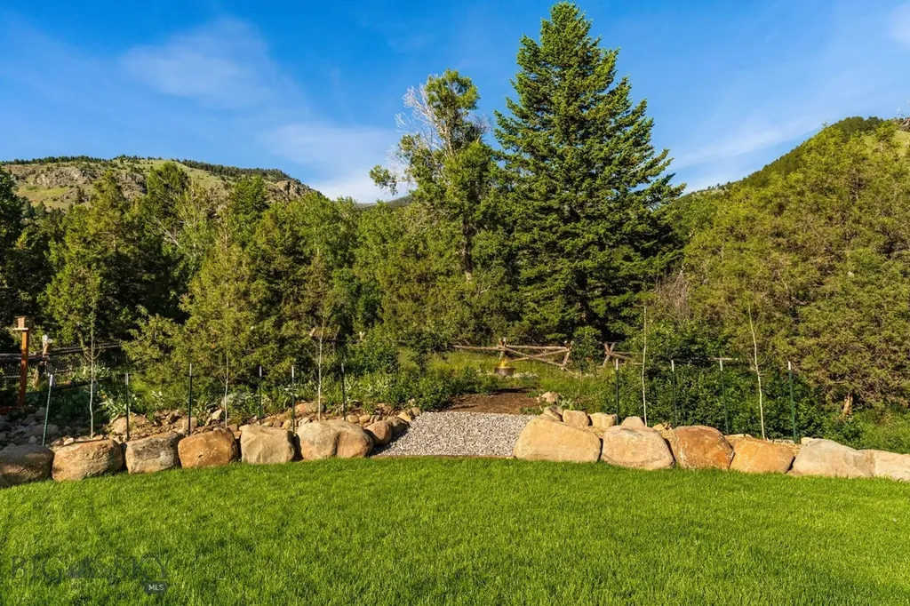 1580 Evan Reese Creek Road Belgrade MT 59714