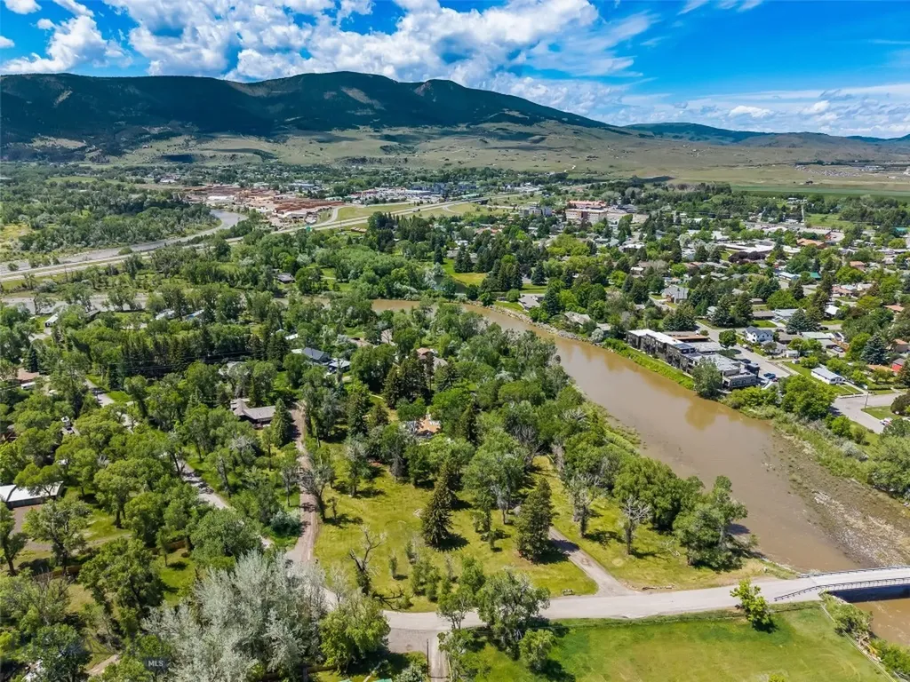 9TH St Island Drive Livingston MT 59047