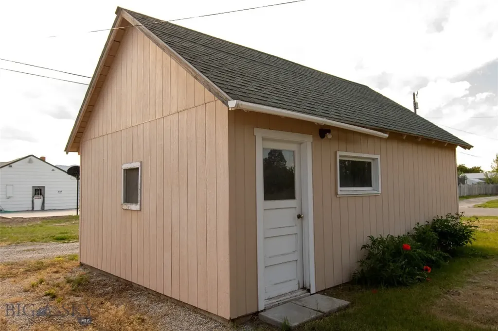 419 N Spruce Street Townsend MT 59644