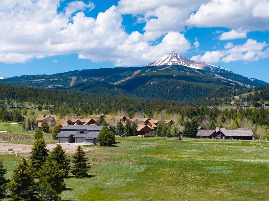 2360 Yellowtail Road Big Sky MT 59716