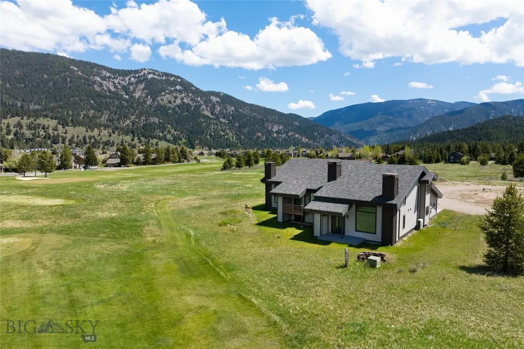 2360 Yellowtail Road Big Sky MT 59716
