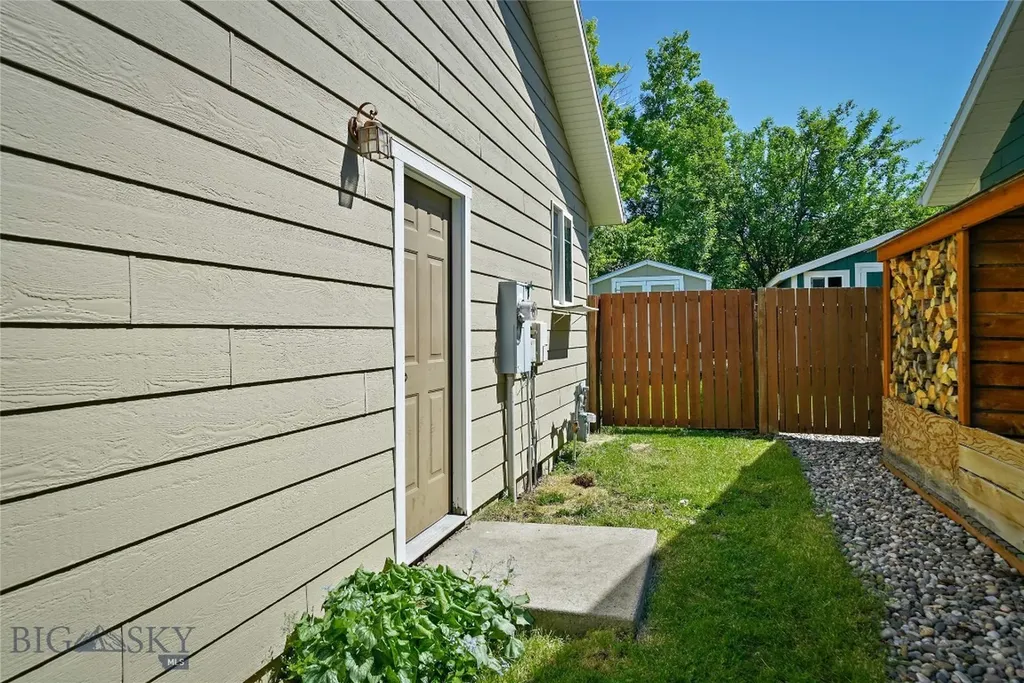 2720 Daisy Drive Bozeman MT 59718