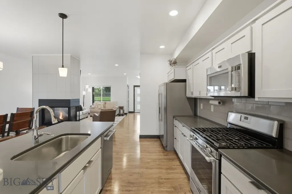 978 Rosa Way Bozeman MT 59718