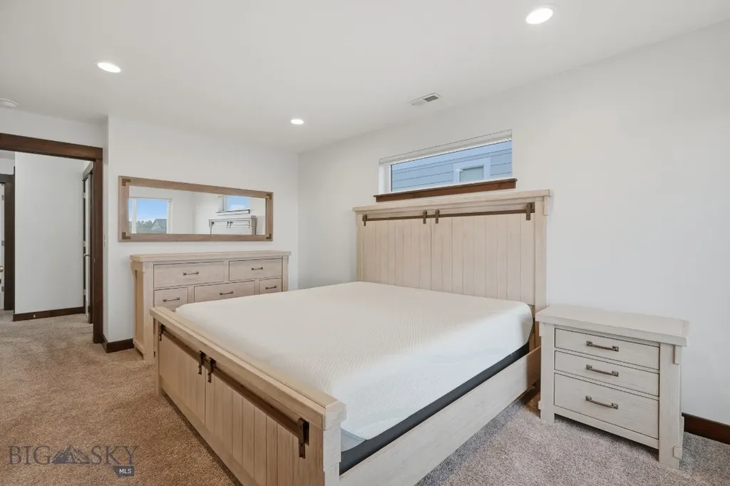 978 Rosa Way Bozeman MT 59718