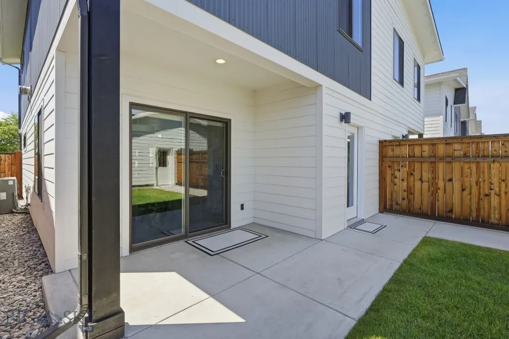 978 Rosa Way Bozeman MT 59718