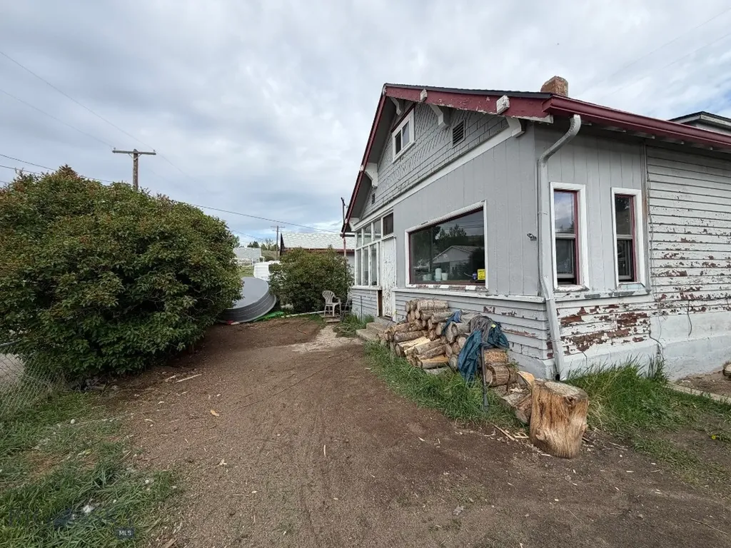 20 Gladstone Terrace Walkerville MT 59701