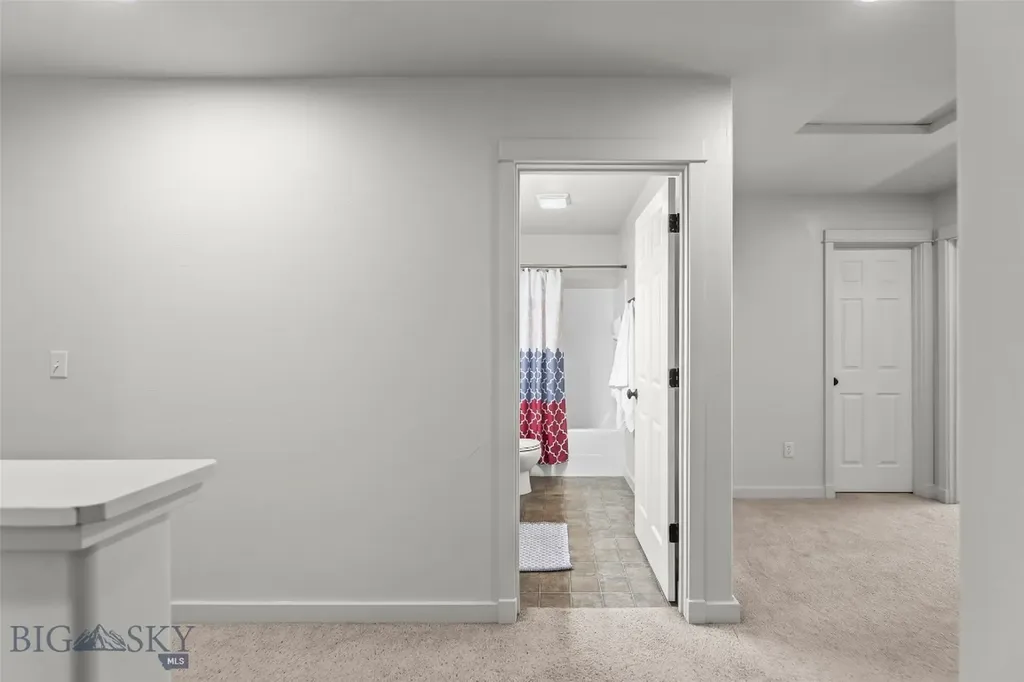 979 Forestglen Drive Bozeman MT 59718