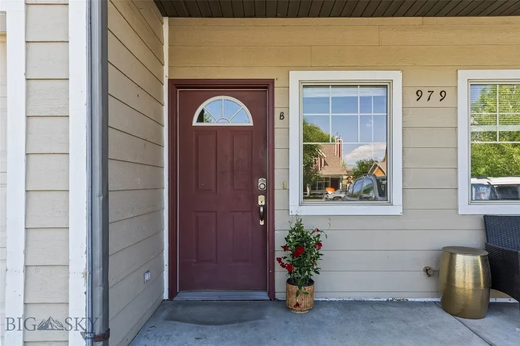 979 Forestglen Drive Bozeman MT 59718