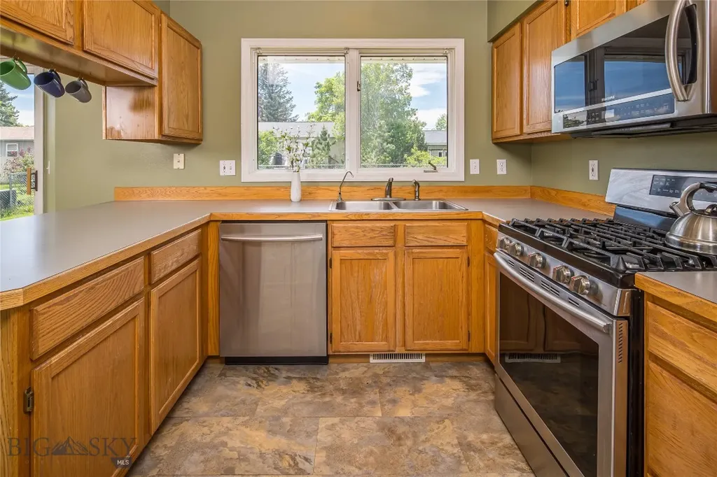 406 Al Drive Belgrade MT 59714