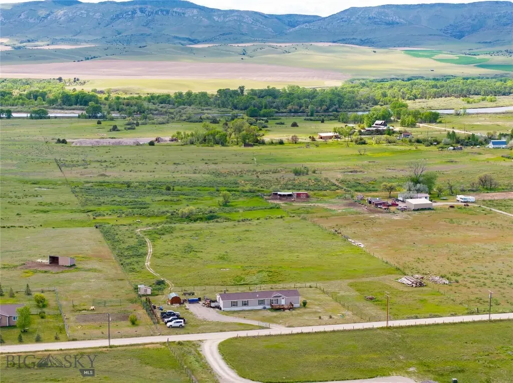 8815 Lazy Elk Road Three Forks MT 59752