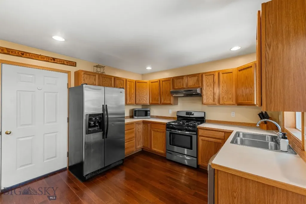 112 Fabrick Street Manhattan MT 59741